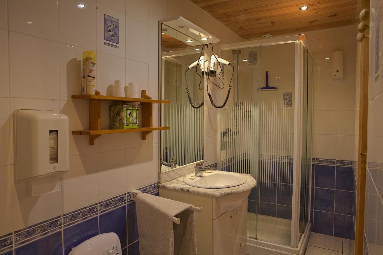 Bed and Breakfast La Ferme Du Mont-Blanc Комблу Экстерьер фото
